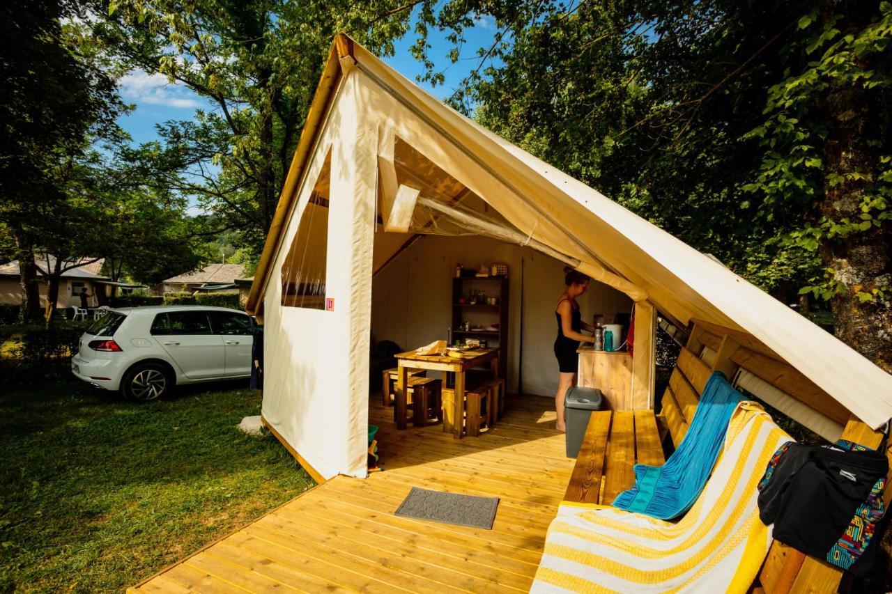 Camping le Pré Morjal Ispagnac Bagian luar foto